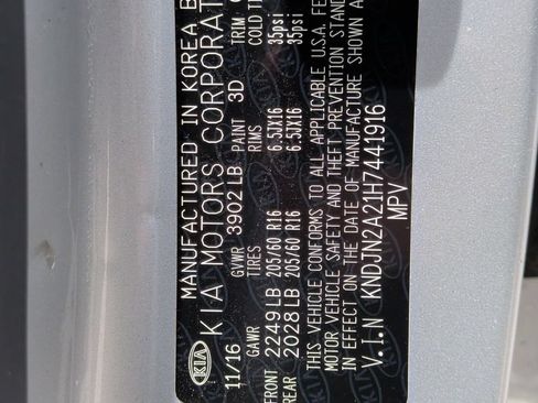 Used 2017 Kia Soul FWD image 29