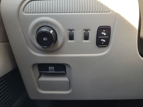 Used 2024 Jeep Grand Wagoneer L 4WD image 49