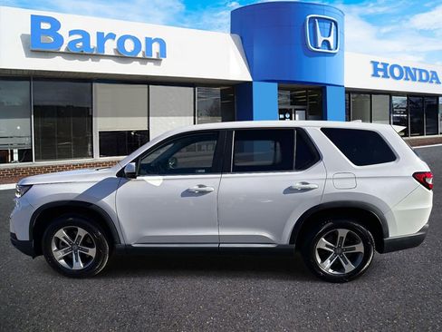 Used 2023 Honda Pilot EX-L image 3