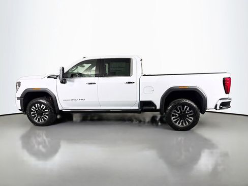 New 2026 GMC Sierra 3500 Denali Ultimate image 4