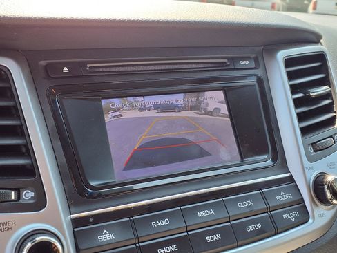 Used 2018 Hyundai Tucson SE FWD image 4