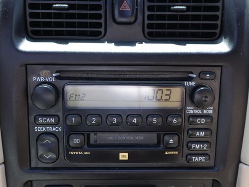 Used 2002 Toyota Solara SLE FWD image 18