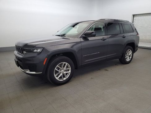 Used 2022 Jeep Grand Cherokee L Laredo w/ Luxury Tech Group I image 2