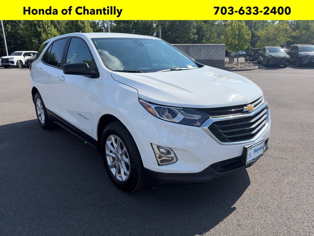 Used 2020 Chevrolet Equinox LS w/ LS Convenience Package AWD/4WD image 1
