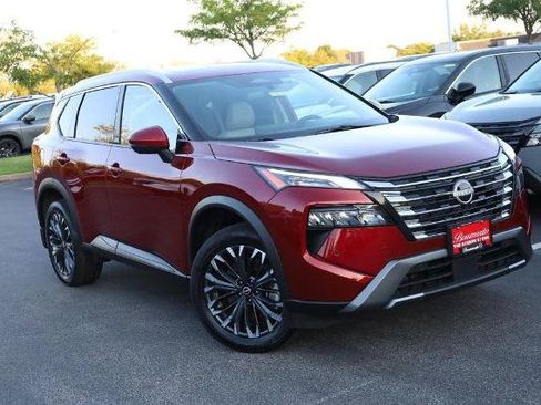 Certified 2025 Nissan Rogue SL w/ Tech Package AWD/4WD image 2