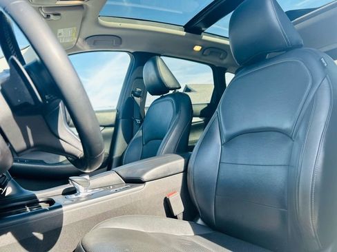 Used 2019 INFINITI QX50 Essential w/ Premium Heat Package image 39