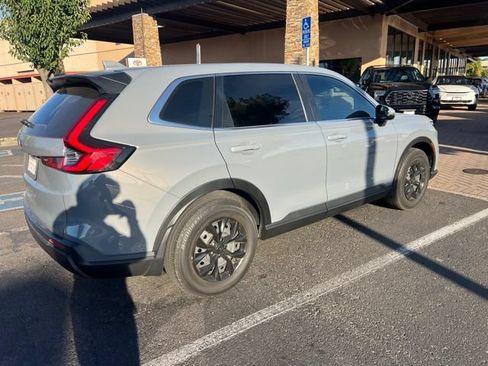 Used 2023 Honda CR-V LX image 21