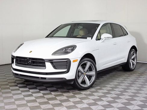Certified 2025 Porsche Macan image 1