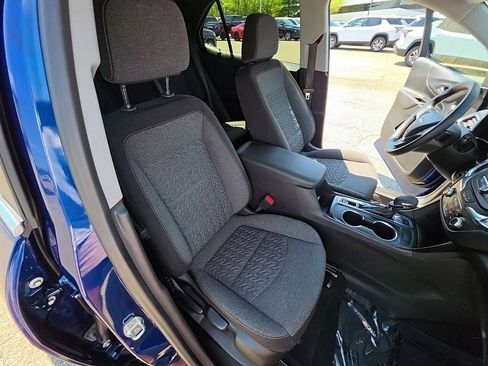 Used 2023 Chevrolet Equinox LT AWD/4WD image 28