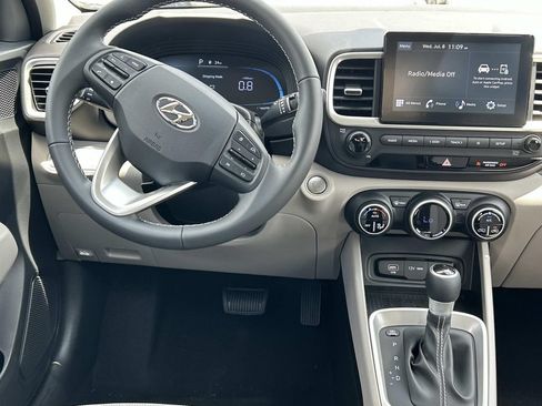 New 2026 Hyundai Venue SEL FWD image 22
