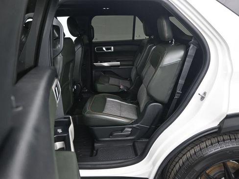 Used 2022 Ford Explorer Timberline AWD/4WD image 12