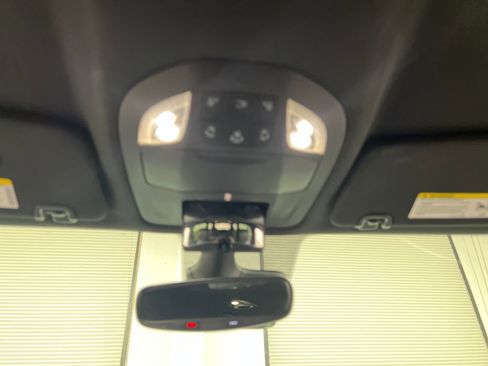Used 2025 Chrysler Pacifica Select FWD image 69