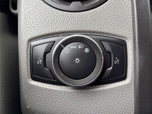 Used 2022 Ford E-350 and Econoline 350 Super Duty w/ Power Windows & Locks Group image 17