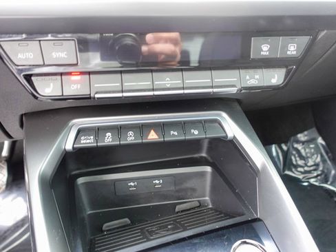 Used 2023 Audi A3 2.0T Premium image 18