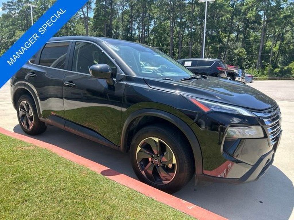Used 2024 Nissan Rogue SV AWD/4WD image 1
