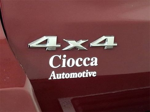 Used 2018 Jeep Grand Cherokee Limited image 31