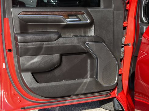 Used 2022 GMC Sierra 1500 Elevation RWD image 14