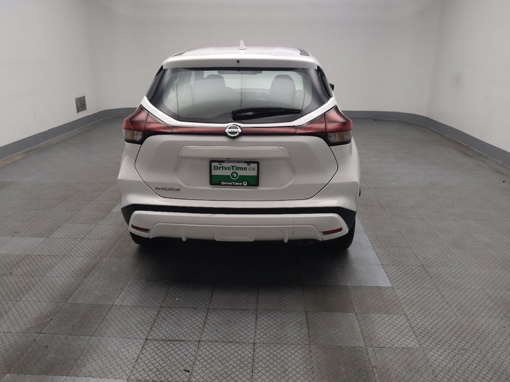 Used 2024 Nissan Kicks S FWD image 6