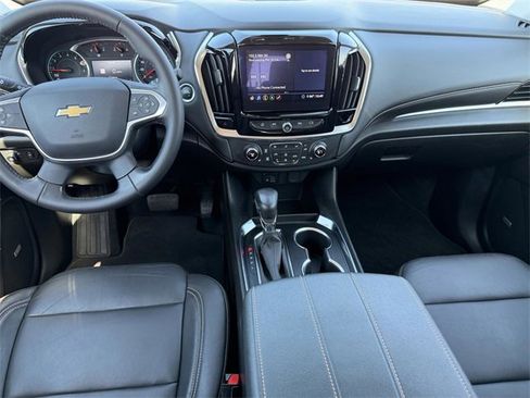 Certified 2021 Chevrolet Traverse LT w/ LT Premium Package image 17