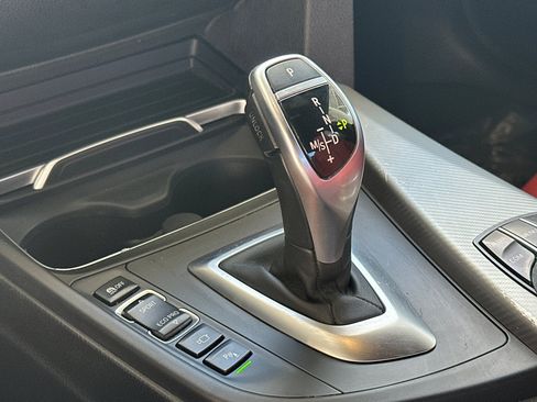 Used 2018 BMW 340i Sedan w/ Executive Package RWD image 27