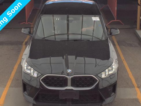 Used 2025 BMW X2 xDrive28i image 2