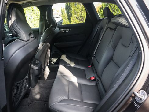 Used 2025 Volvo XC60 B5 Plus w/ Climate Package image 31