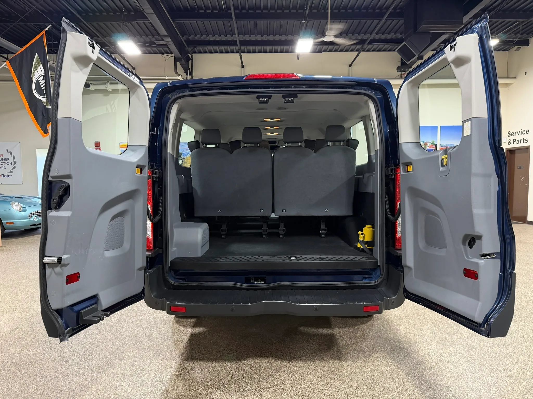Used 2016 Ford Transit 350 XL RWD image 22