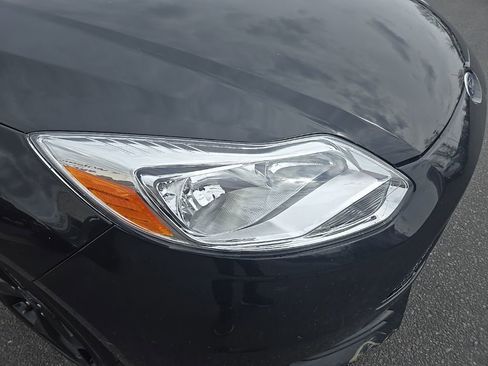 Used 2014 Ford Focus ST w/ Equipment Group 202A image 30