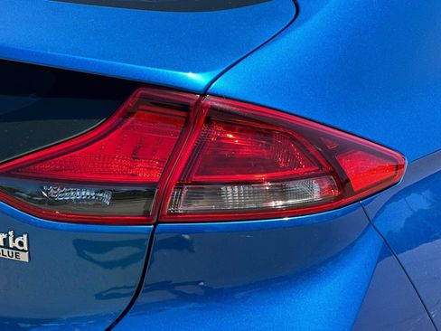 Used 2018 Hyundai Ioniq Blue FWD image 48