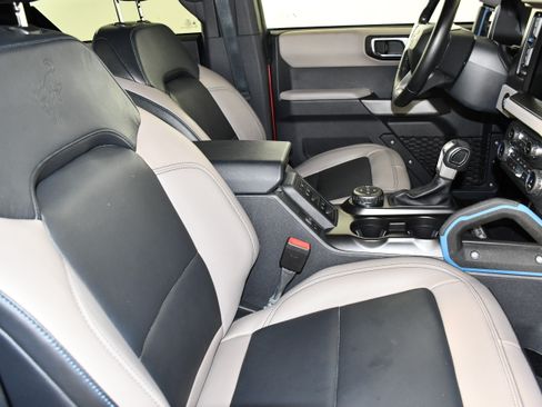 Used 2022 Ford Bronco Wildtrak AWD/4WD image 45
