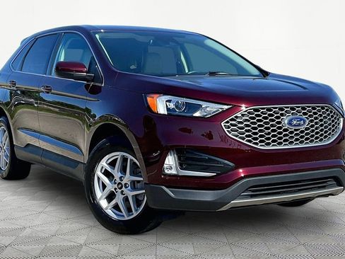 Certified 2024 Ford Edge SEL w/ Convenience Package AWD/4WD image 12