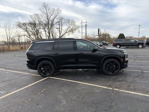 New 2026 Chevrolet Traverse LT w/ Driver Confidence Package image 4