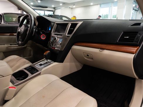 Used 2014 Subaru Outback 2.5i Limited image 10