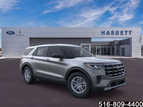 Used 2026 Ford Explorer Active AWD/4WD image 8