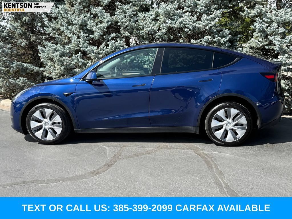 Used 2023 Tesla Model Y Long Range AWD/4WD image 4