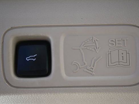 Used 2020 Lincoln Navigator Reserve w/ Luxury Package image 19