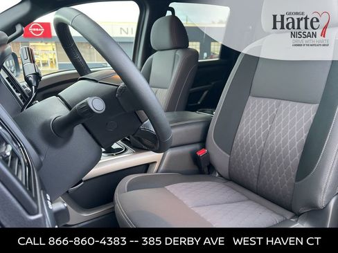 Certified 2024 Nissan Titan SV w/ SV Bronze Edition Package image 27