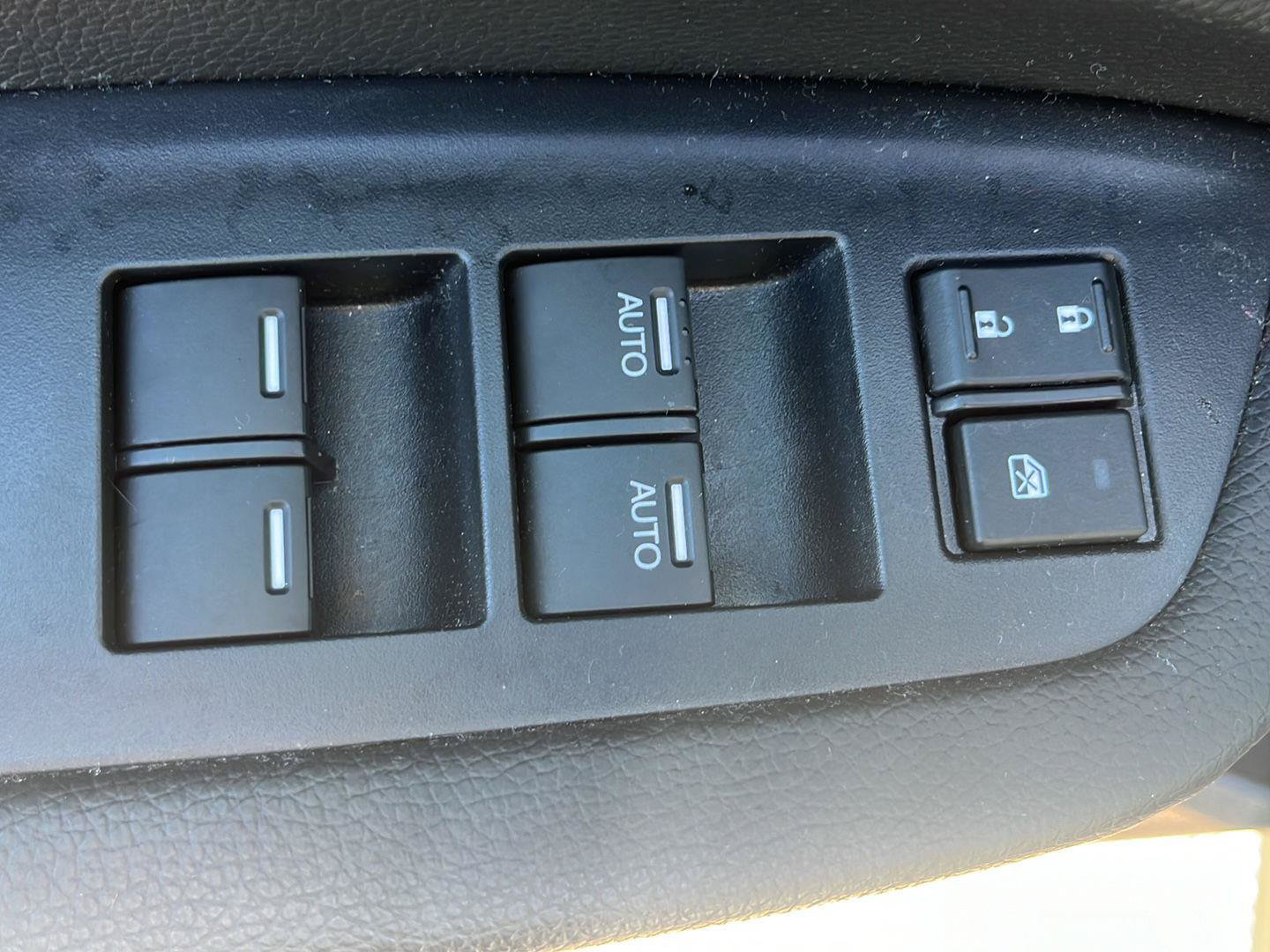 Certified 2025 Honda Passport EX-L image 6