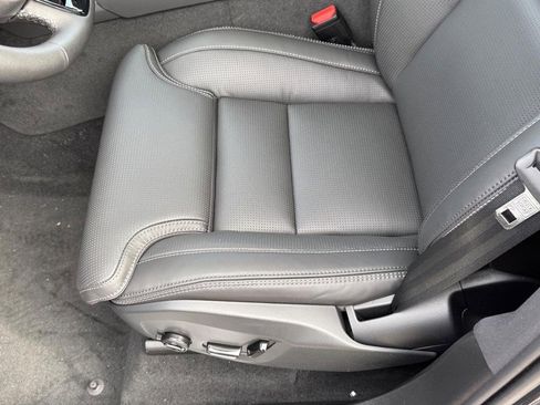 New 2025 Volvo XC90 T8 Ultra w/ Protection Package Premier image 11