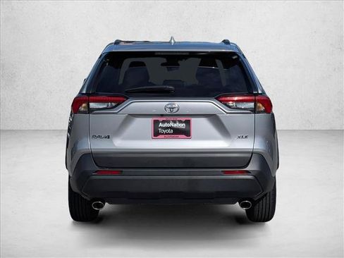 Used 2024 Toyota RAV4 XLE FWD image 7