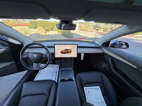Used 2022 Tesla Model 3 RWD image 6