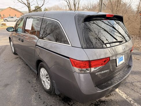 Used 2016 Honda Odyssey LX image 5