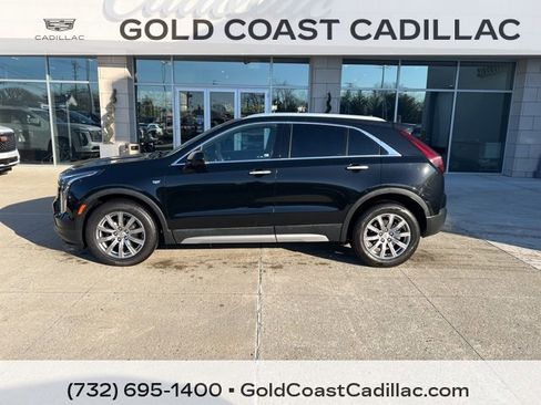 Used 2019 Cadillac XT4 Premium Luxury w/ Cold Weather Package image 2