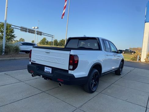 Used 2026 Honda Ridgeline Black Edition image 11