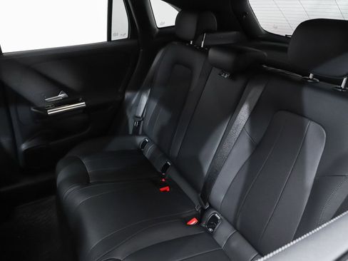 New 2026 Mercedes-Benz GLA 250 GLA 250 image 10