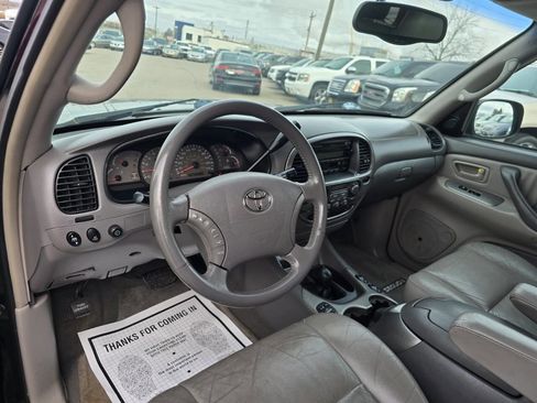 Used 2004 Toyota Sequoia Limited image 9