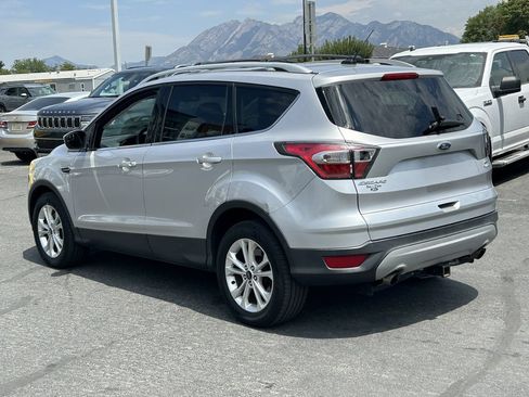 Used 2017 Ford Escape SE AWD/4WD image 7