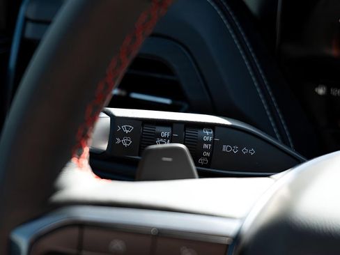 New 2026 GMC Yukon XL AT4 Ultimate w/ LPO, Floor Liner Package image 17