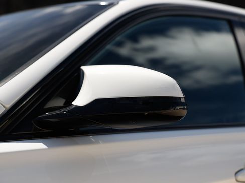 Used 2018 BMW M3 RWD image 47