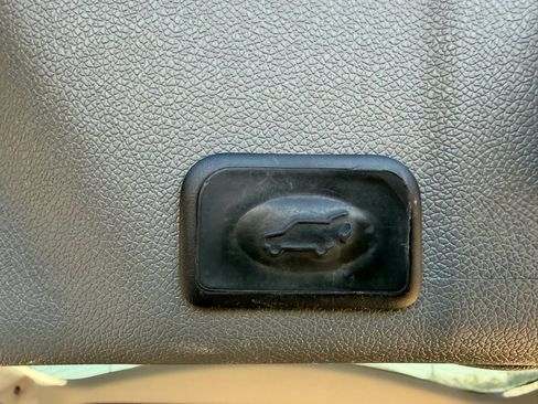 Used 2016 GMC Acadia SLT FWD image 12